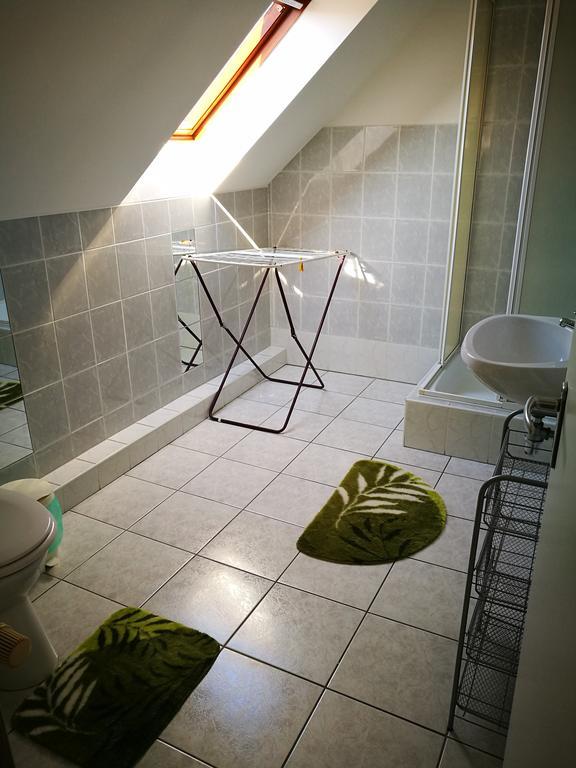 Kovacs Vendeghaz Hotel Bük Buitenkant foto