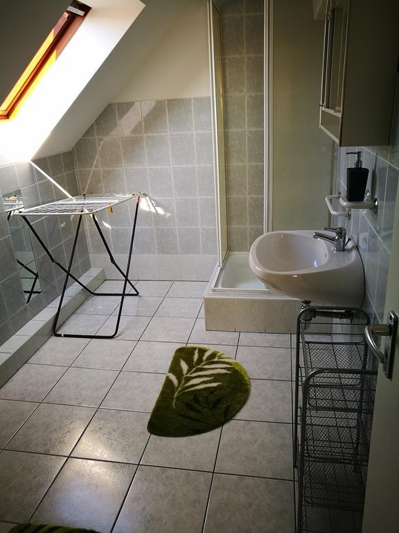 Kovacs Vendeghaz Hotel Bük Buitenkant foto